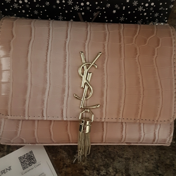 Pruse - Picture 1 of 3